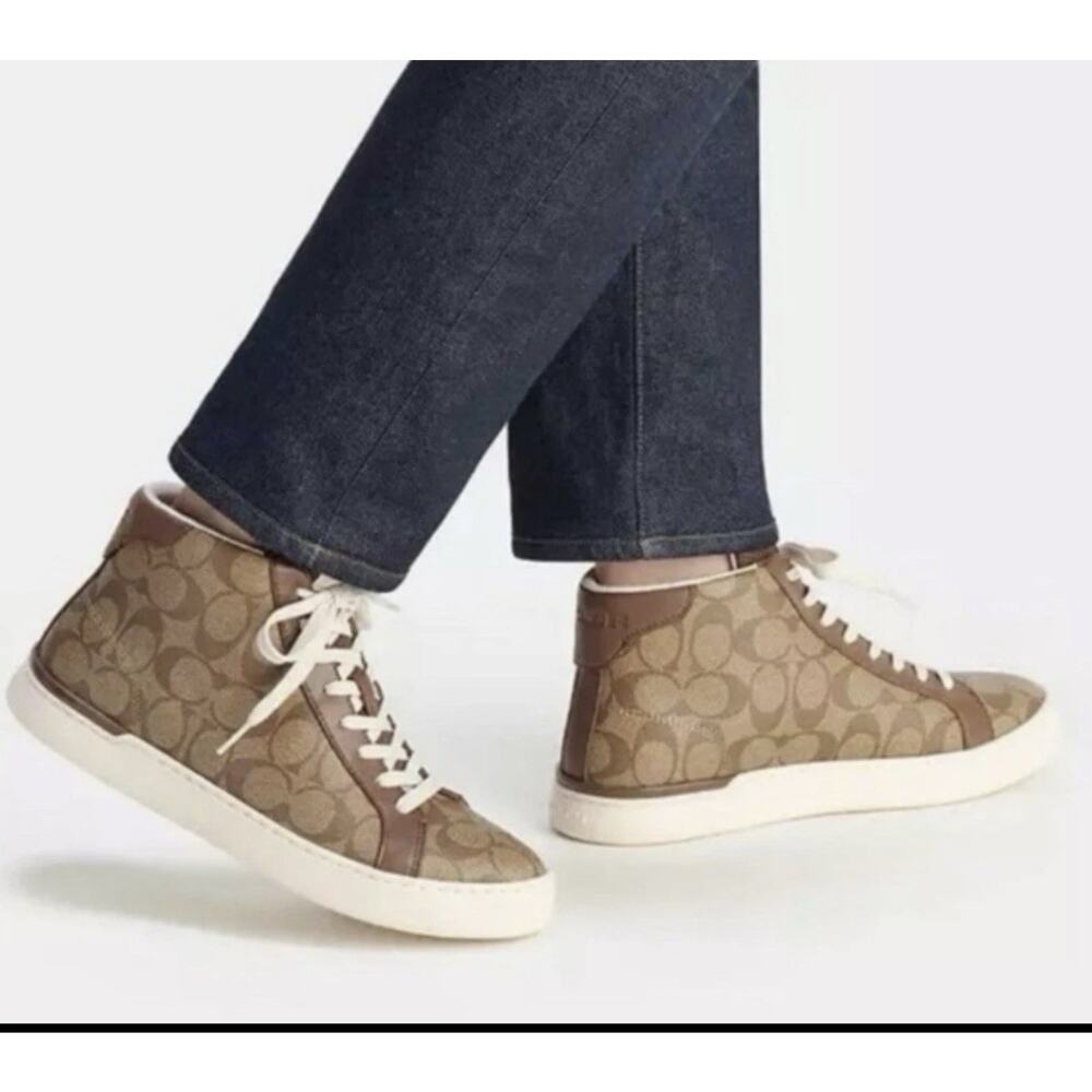 Coach Women's Clip Signature High Top Sneaker Size 7D Color Khaki/Saddle Logo